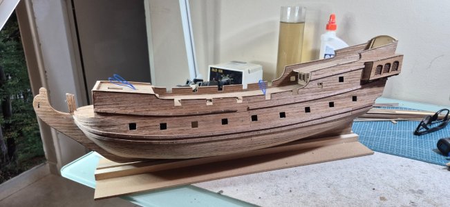 Black_021.jpg Black_021.jpg