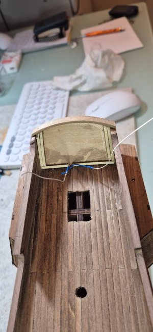 Black_024.jpg Black_024.jpg