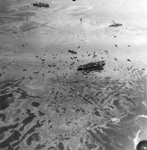 Aerial_view_of_USS_Mindanao_(ARG-3)_after_the_explosion_of_USS_Mount_Hood_(AE-11)_at_Seeadler_...jpg