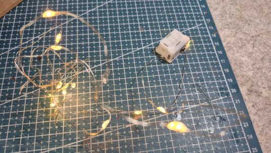 Black_021.jpg Black_021.jpg