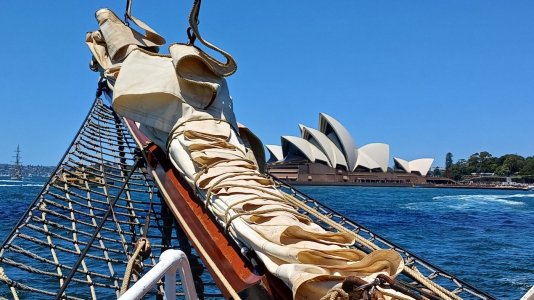 20241123_sydney_darling_harbour_oosterschelde_5.jpg