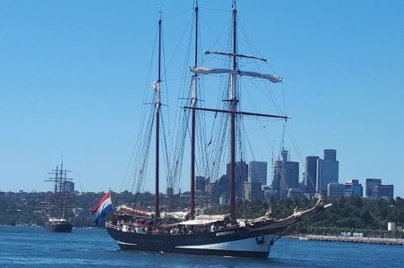 20241123_sydney_darling_harbour_oosterschelde_8.jpg