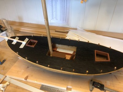 9 Deck Mast and Bow Spear premounted.JPG