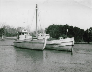 # 3  Ellen W. and Stephanie Lynn in Jackson Creek.JPG