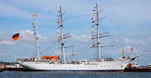 gorch-fock-1-segelschiff.jpg
