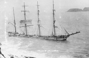1280px-Falls_of_Halladale_(ship,_1886)_-_SLV_H99.220-3409.jpg
