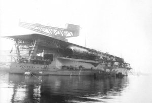 1280px-Japanese_Navy_Aircraft_Carrier_Kaga_1928.jpg