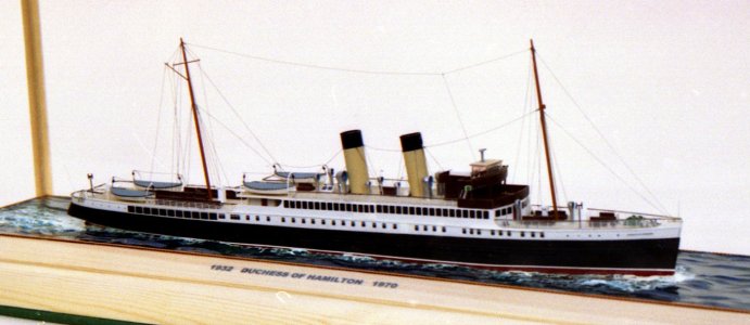 1932 Duchess of Hamilton.JPG