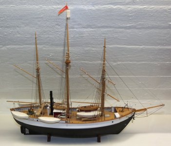 Fram_Model_1893-1896_BuiltbyColinArcher.jpg Fram_Model_1893-1896_BuiltbyColinArcher.jpg
