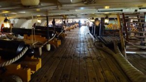 on-the-gun-deck-hms-victory.jpg