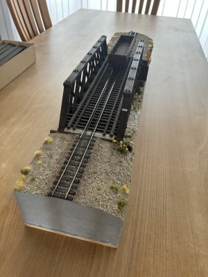 4-Bahnen_20250416_3.jpg