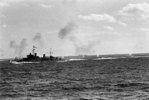HMS_Southampton_attack.jpg