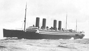 The_SS_Kronprinzessin_Cecilie_at_sea_in_circa_1910.jpg