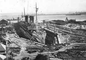 USS_Mount_Vernon_1918_im_Trockendock.jpg