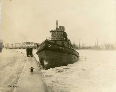 EDNA G Lachine Canal Dec 4th, 1917.jpg