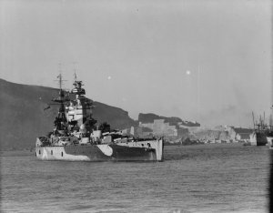 The_British_Navy_in_North_African_Operations._20_November_1942,_the_British_Navy_Played_a_Larg...jpg