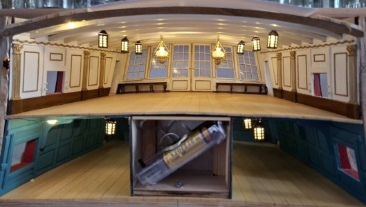 Danish ship of the Line TRE KRONER (1742) - Lampa 05.jpg