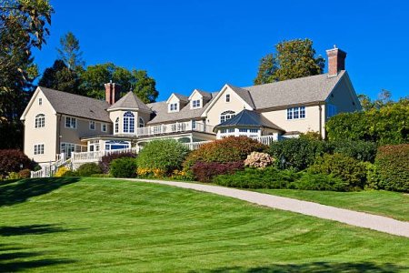 mansion1.jpg