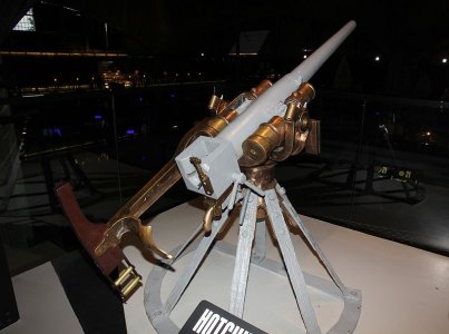 800px-47_mm_Hotchkiss_Lennusadam_2.jpg