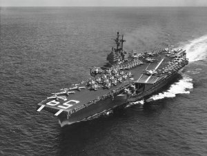 USS_Forrestal_(CVA-59)_underway_at_sea_in_1957.jpg