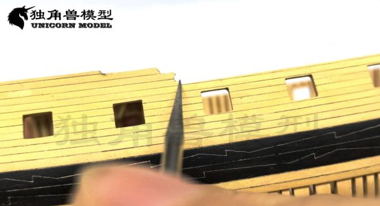040_打磨船舷.jpg