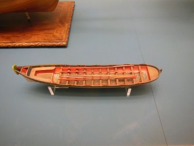amiral barge.jpg