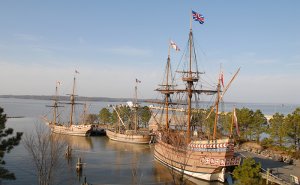 Jamestown-Settlement-1607-ships.jpg