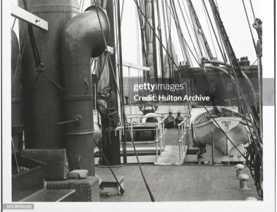klyall_railings_historic_1.jpg
