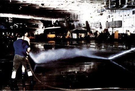 Hanger 071.jpg