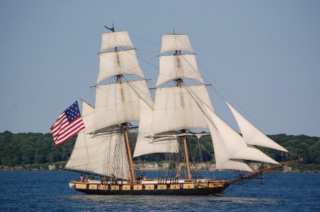 706961_brig_niagara_full_sail.jpg 706961_brig_niagara_full_sail.jpg