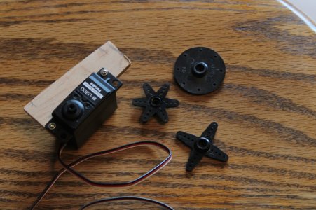 Servo, S-U300 (2).JPG