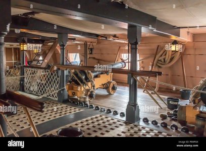 StanchionsGunDeck.jpg.137159d4ec257aa418b6b5a56d25fb9e.jpg