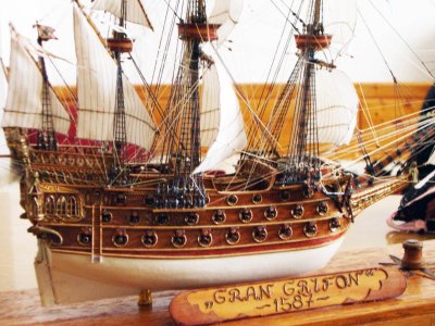 gran grifon.jpg gran grifon.jpg