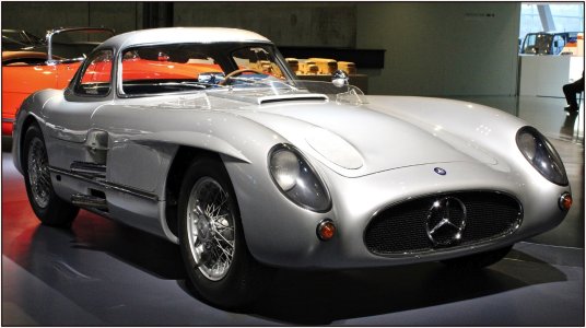006 300 SLR.jpg 006 300 SLR.jpg