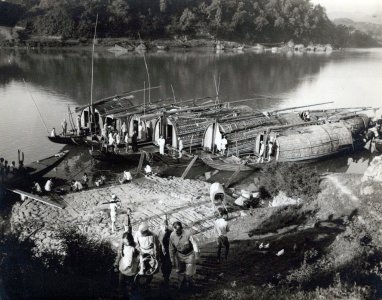 Bruggemann, Lester G. Jr. SACO China 1944 08.jpg