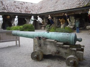 Valhalla,_Tresco_Abbey_Gardens_-_geograph.org.uk_-_1766334.jpg