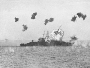 USS_Louisville_(CA-28)_is_hit_by_a_kamikaze_in_Lingayen_Gulf_on_6_January_1945_(80-G-363217).jpg