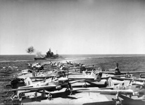 HMS_Valiant_fires_guns_1942.jpg