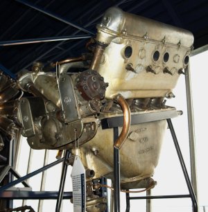 Wolseley Viper (rear view - Wolseley Viper aircraft engine at the Science Museum, London 2009).jpg