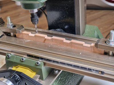 Alert 2083.jpg Alert 2083.jpg