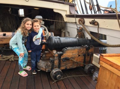 knf-tour-deck-cannons-w-kids2018-2462great_orig.jpg knf-tour-deck-cannons-w-kids2018-2462great_orig.jpg