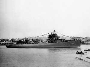 USS_Fleming_(DE-32)_after_her_launch_at_the_Mare_Island_Naval_Shipyard_on_16_June_1943.jpg