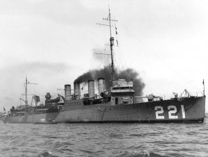 USS_Simpson_(DD-221)_anchored_off_San_Diego_in_the_early_1920s (1).jpg