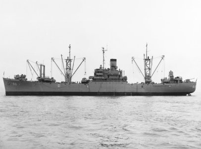 USS_Rolette_(AKA-99)_in_San_Francisco_Bay_on_7_April_1952.jpg