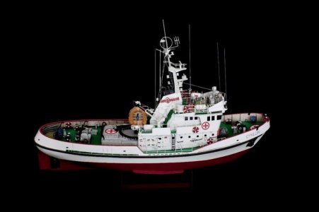 Cyclon Tugboat pic 1.jpg