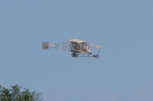 1280px-1911_Curtiss-Ely_Pusher_Replica_2.jpg