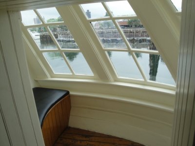 Interior - Port 02.jpg