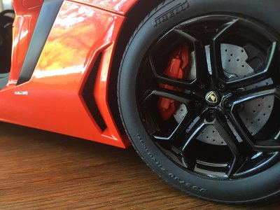 LamboAvPirelli.jpg