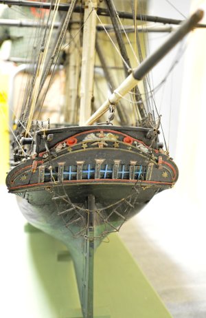 USS Constitution záď - Model posádky.jpg