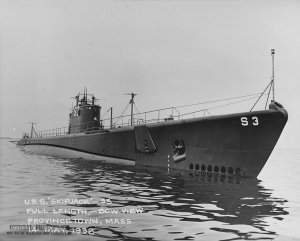 USS_Skipjack_-_19-N-19055.jpg